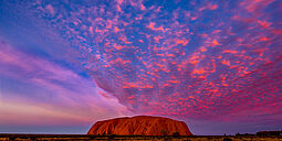 Bild vom Ayers Rock in Australien für die Vortragsreihe Planetview